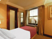 A Superior Club Room at Shaftesbury Metropolis London Hyde Park