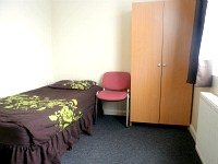 A typical single room at Roop B&B