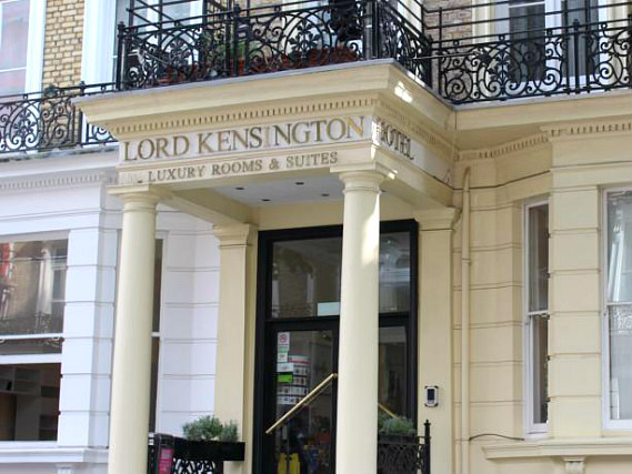 The exterior of Lord Kensington Hotel
