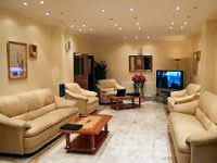 City Inn Express has a stylish reception with satellite TV and wireless internet
