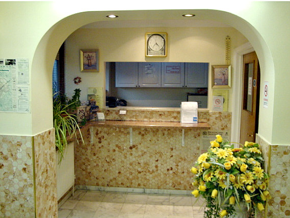Staff speak Hindi, English and Arabic