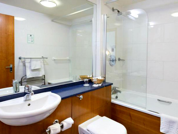A typical bathroom at London Wembley International Hotel