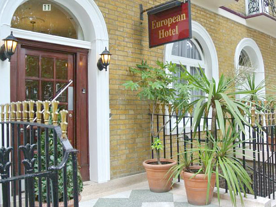 You'll be close to Kings Cross Station when you stay at European Hotel