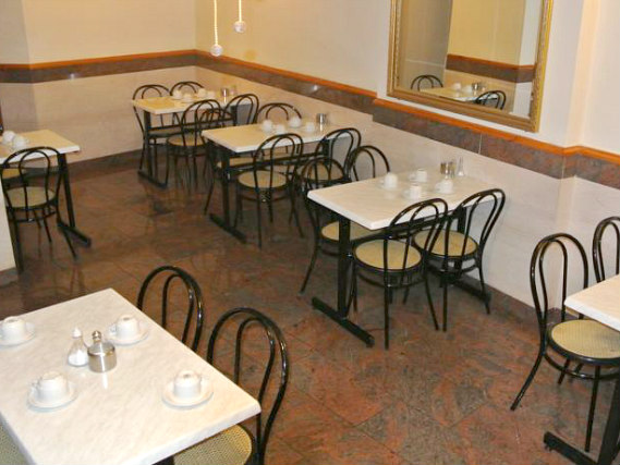 Enjoy breakfast at Carlton Hotel London
