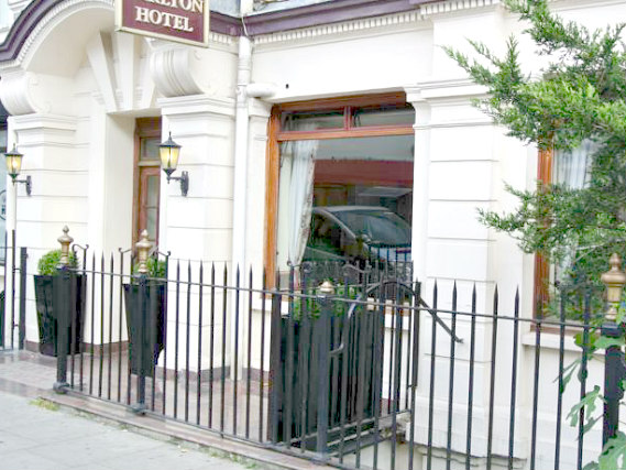 Kings Cross Train Station is near Carlton Hotel London