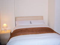 Typical double ensuite at City Hotel London