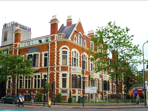 The outside of Peckham Lodge
