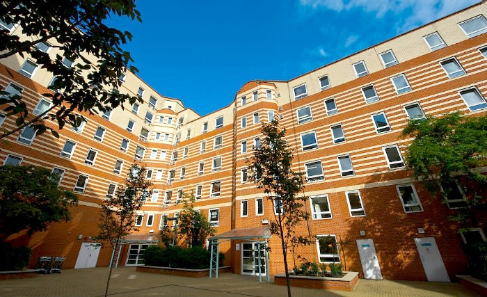 An outside view of Stamford Street Apartment Rooms
