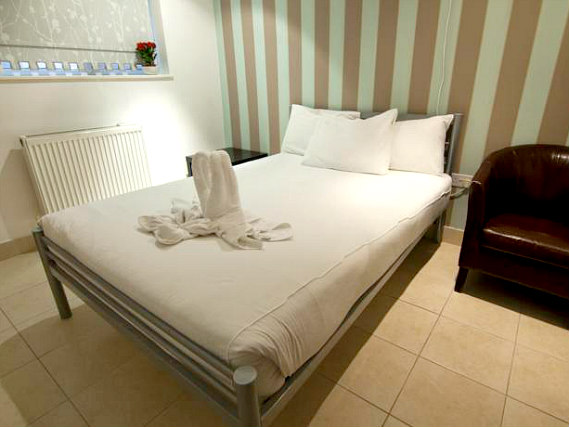 146 Suites Gloucester Place has single rooms