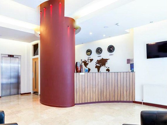 There is a 24-hour reception at Avni Kensington Hotel