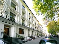 Tudor Court Hotel