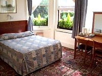 A typical double room at Queens Hotel Tufnell Park