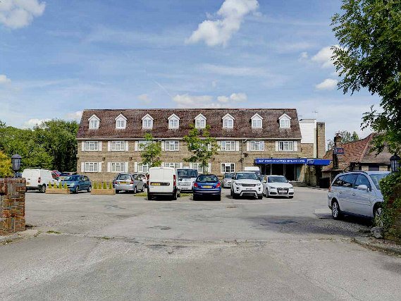 The exterior of Best Western Gatwick Skylane Hotel