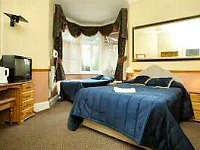 Deluxe room at Skyways Hotel