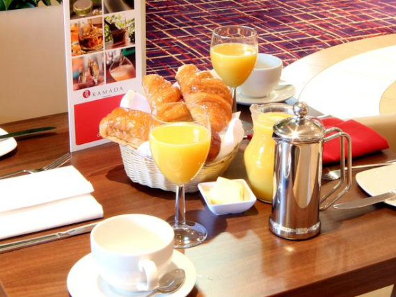 You can eat at Secret 3 Star Hotel North London