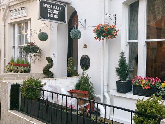 The Hyde Park Court Hotel's welcoming entrance