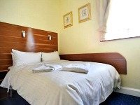 Spacious Double room at Jesmond Dene Hotel