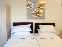 Another double room at Macy's Hotel