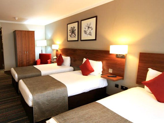 A room at Best Western Palm Hotel London