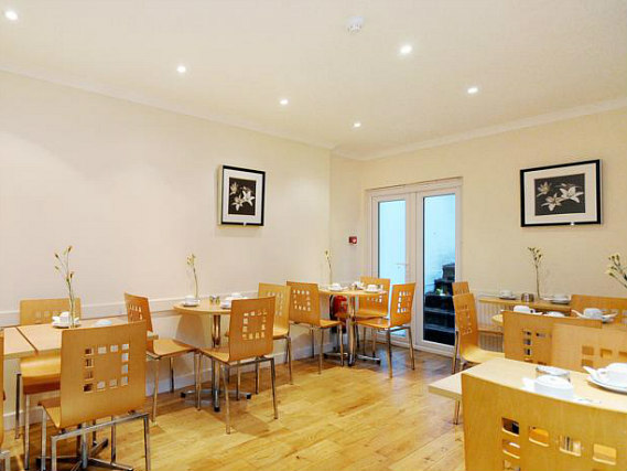 Lord Jim Hotel London Kensington has breakfast facilities