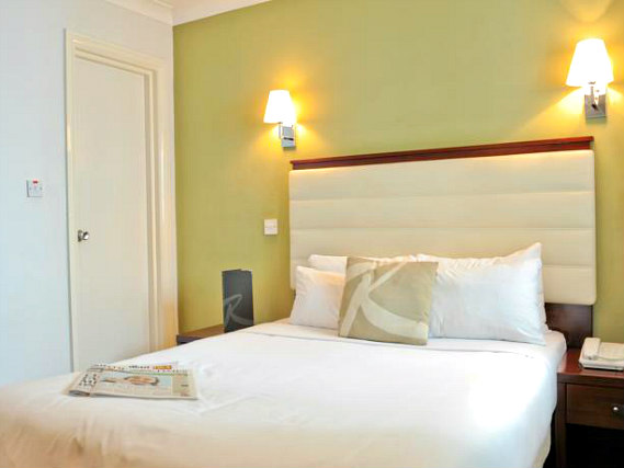 A room at Raglan Hotel