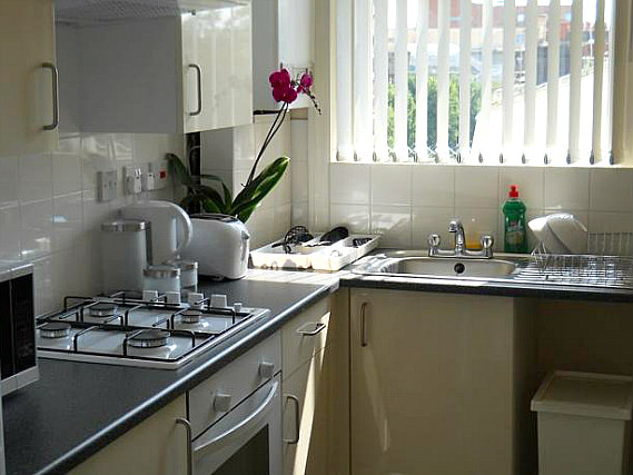 You can eat at City Stay Hotel London