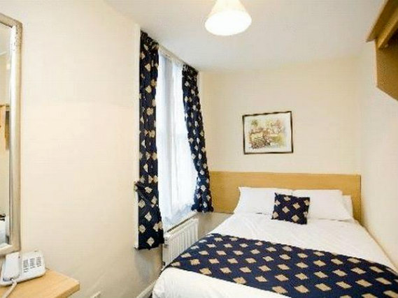 A room at Best Western Queens Crystal Palace Hotel