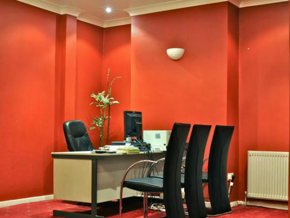 There is a 24-hour reception at City View Hotel London