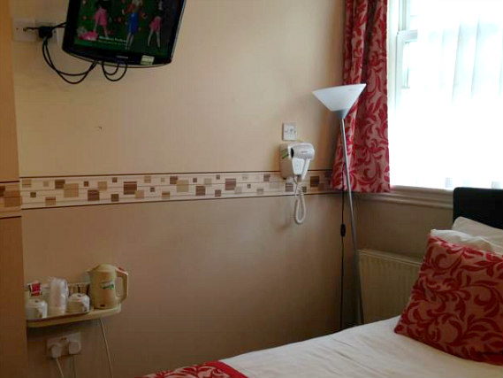 Relax in your room at Glendale Hyde Park Hotel