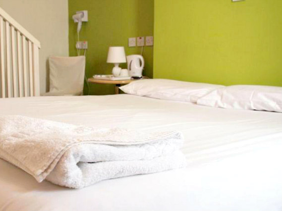 An example of a room at Clapham South Dudley Hotel