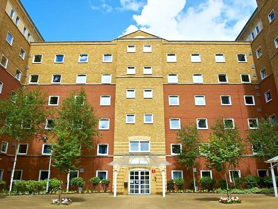 You'll be close to Borough Market when you stay at Great Dover Street Apartment Rooms