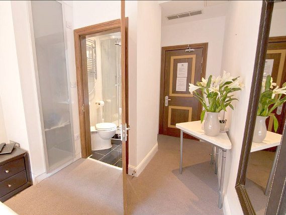 A room at Hotel 43 London