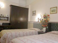 Twin room at Hallam Hotel London