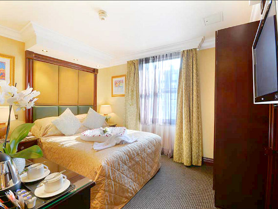 Relax in your room at Shaftesbury Premier Notting Hill