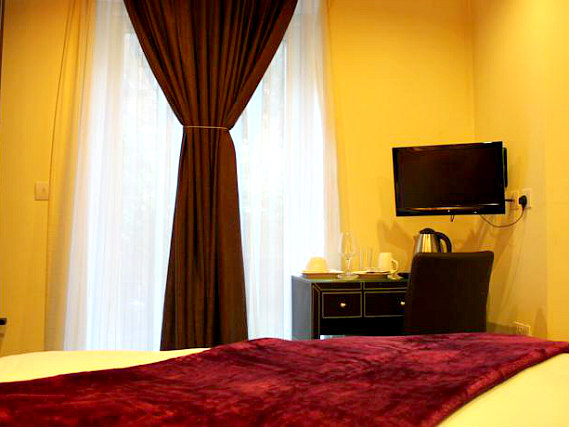 One of the singles at Royal Chulan Hyde Park Hotel