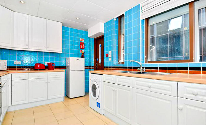 You can eat at Access Apartments Paddington