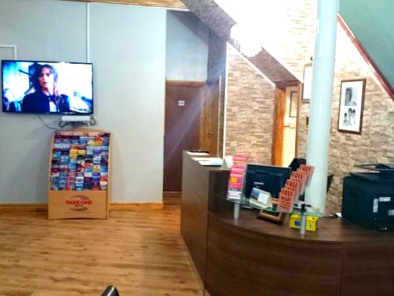 There is a 24-hour reception at City View Hotel Stratford