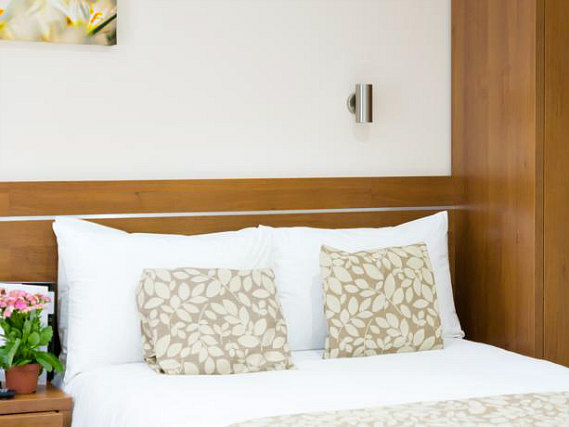 Relax in your room at Bayswater Inn
