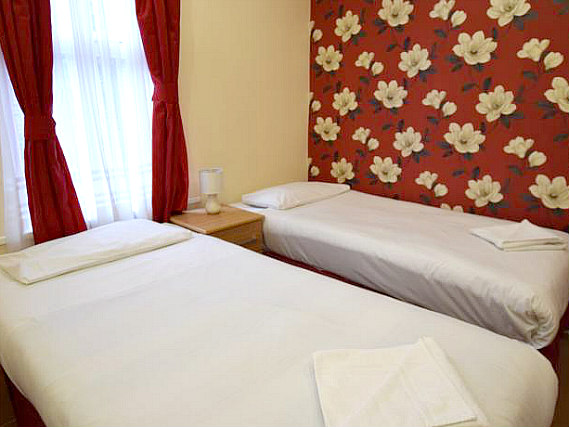 A room at Cranbrook Hotel