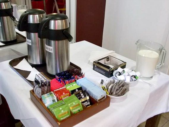Enjoy breakfast at Kensington Rooms Hotel