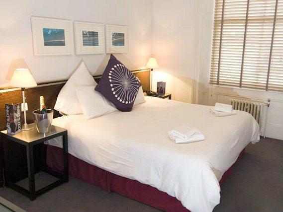 One of the doubles at Kensington Rooms Hotel
