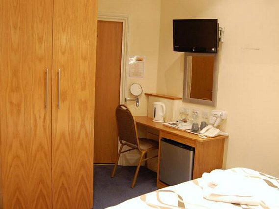 Relax in your room at Anchor House Hotel