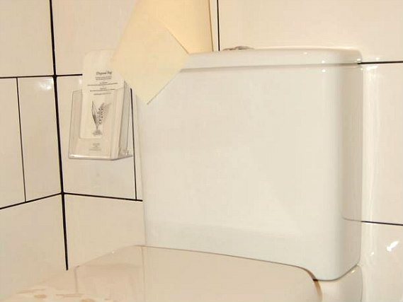 A typical bathroom at Anchor House Hotel