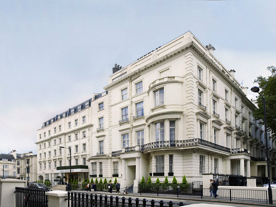 You'll be close to Edgware Road when you stay at Royal Eagle Hotel London