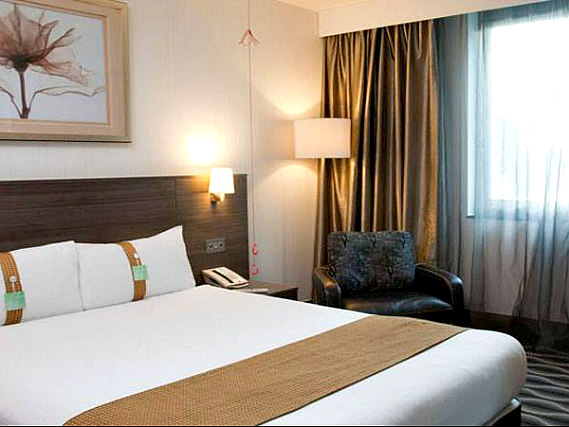 Relax in your room at Holiday Inn London Kingston South