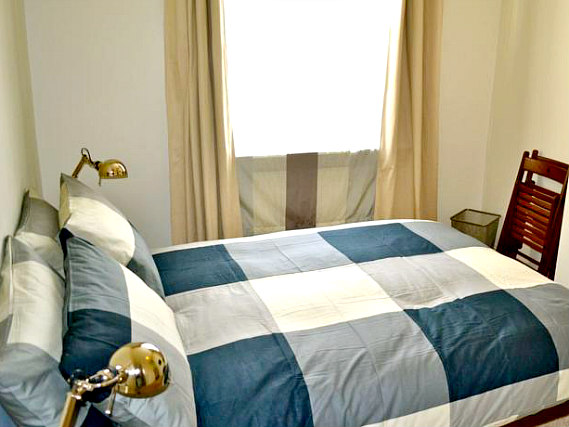 An example of a room at Griffin House Hotel