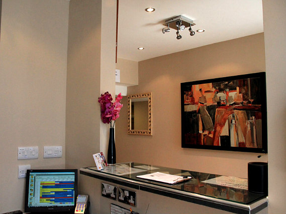 The reception area at Grapevine Hotel