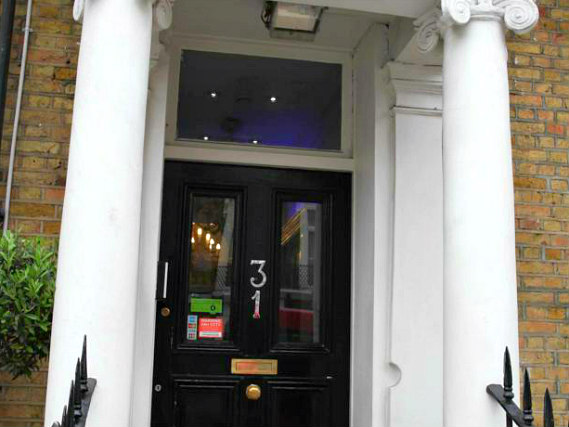 You'll be close to Leighton House Museum when you stay at Holland Court Hotel