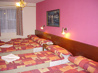 Triple room at Olympic Victoria