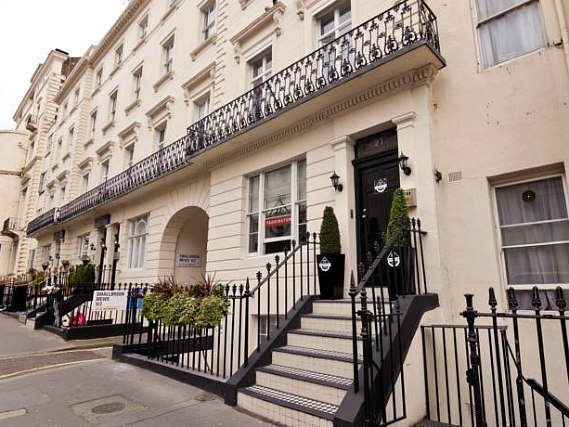 You'll be close to Edgware Road when you stay at O Paddington Hotel